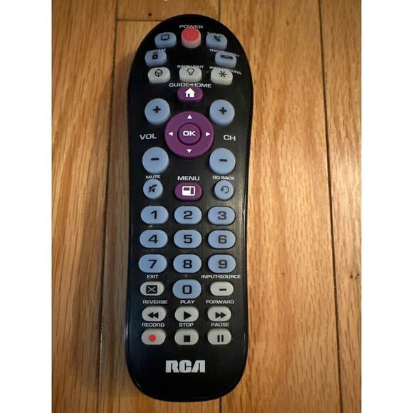 RCA RCR414BHE Universal Big Button Remote Control 4 device Universal Remote - Picture 1 of 2